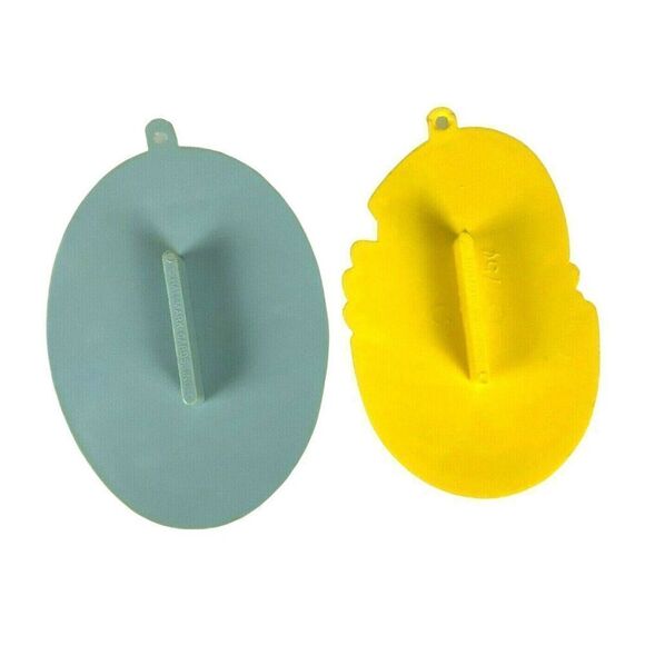 Easter Cookie Cutter Lot of 2 Plastic Egg Chick Hatching Imprint Hallmark - Picture 2 of 7